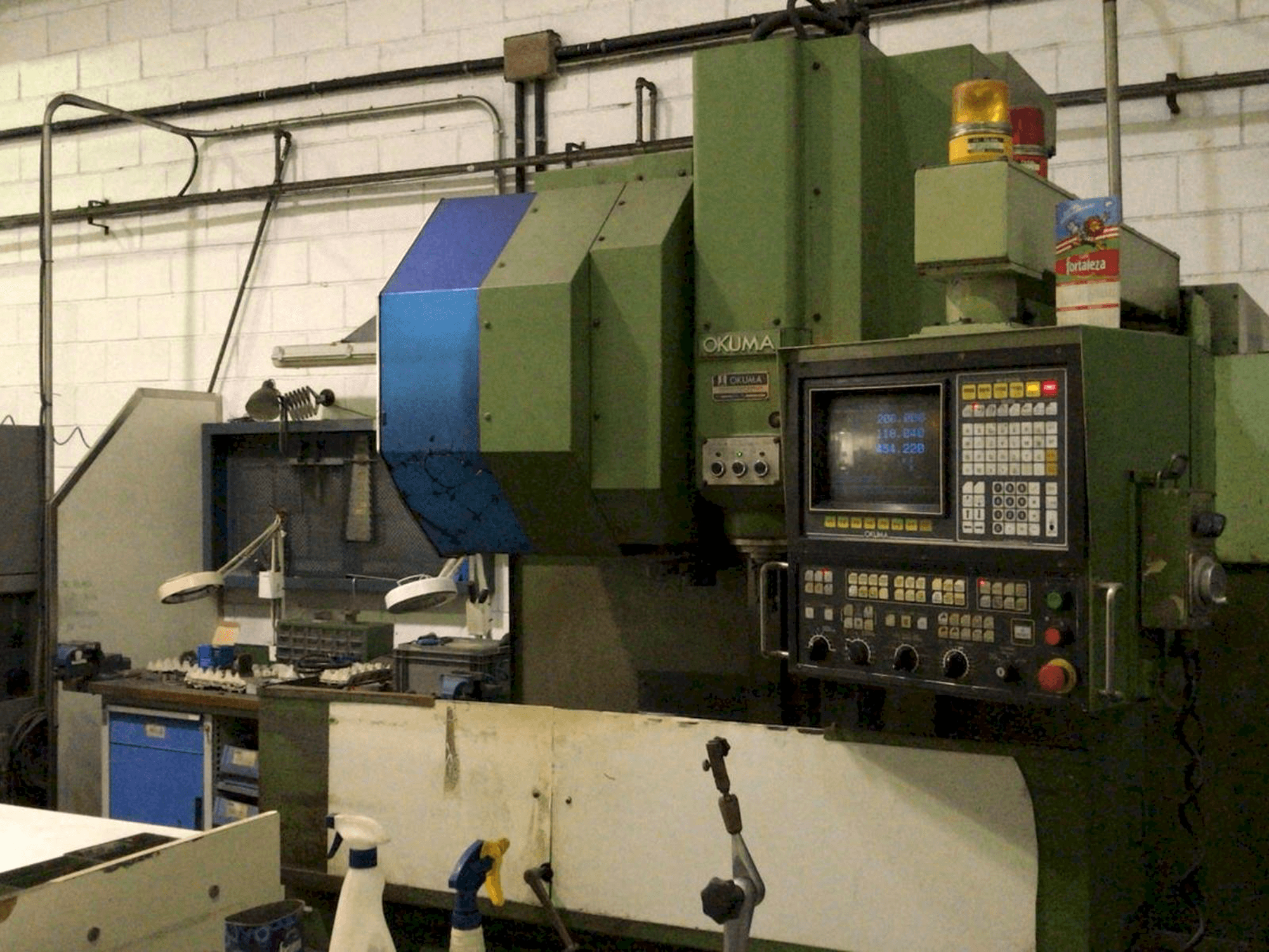 Masinavaade Okuma MC-4VA paremalt