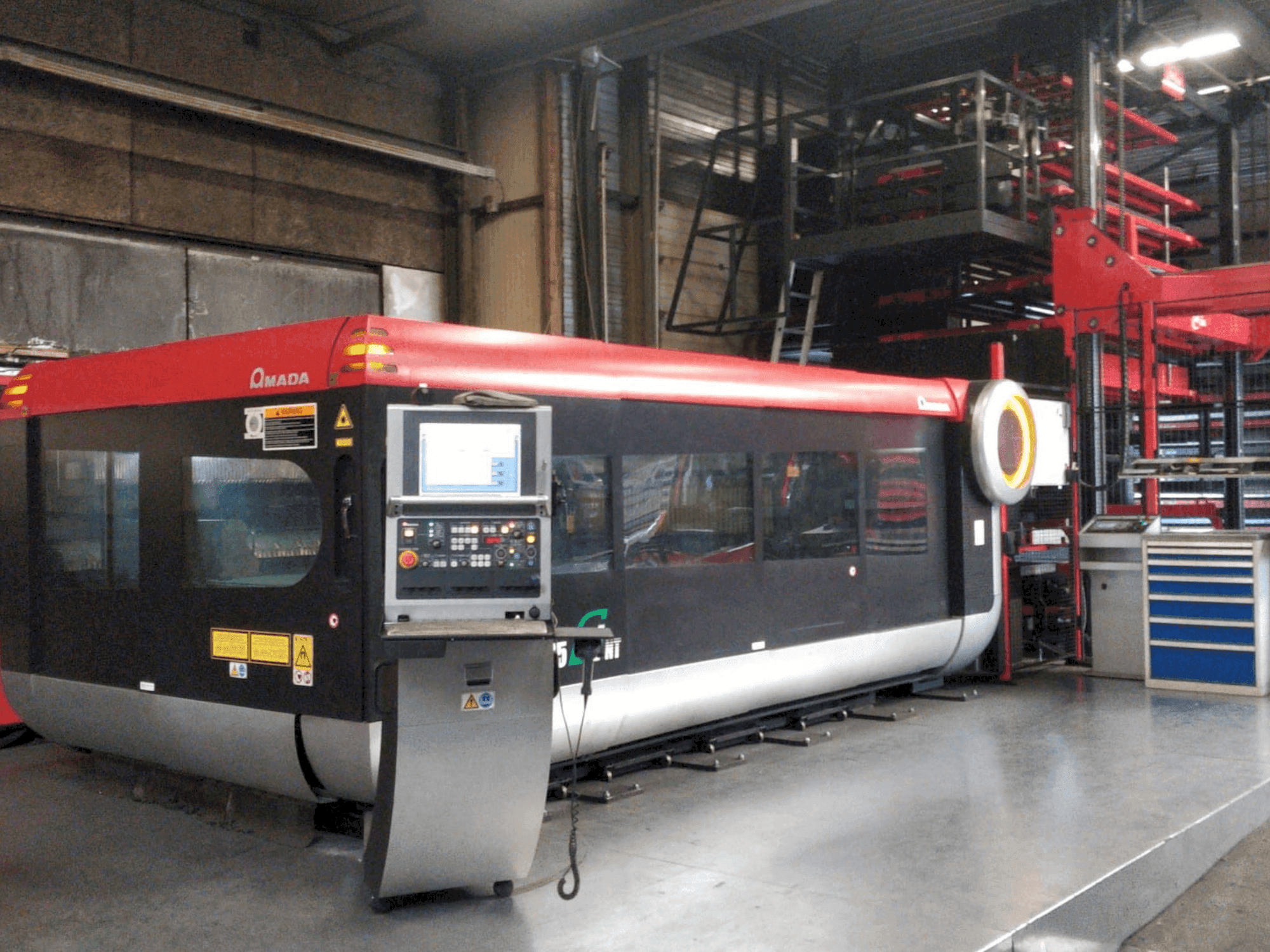 Masina AMADA LC-3015F1NT 4kW CO2 eestvaade