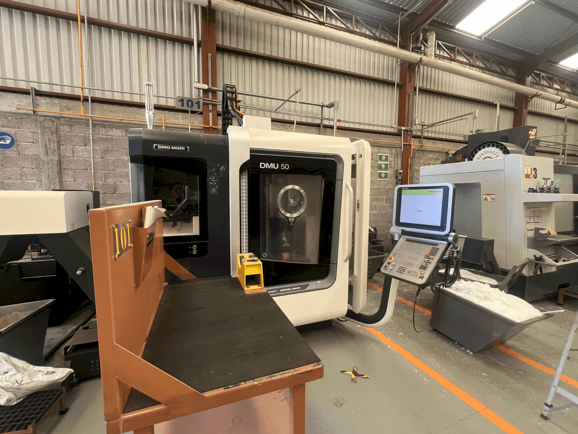 Masina DMG MORI DMU 50 eestvaade