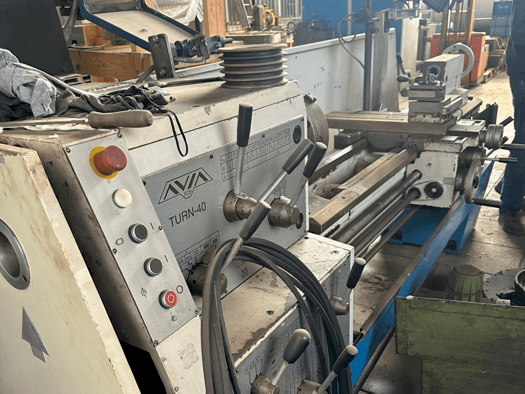 Masina Avia TURN-40 eestvaade