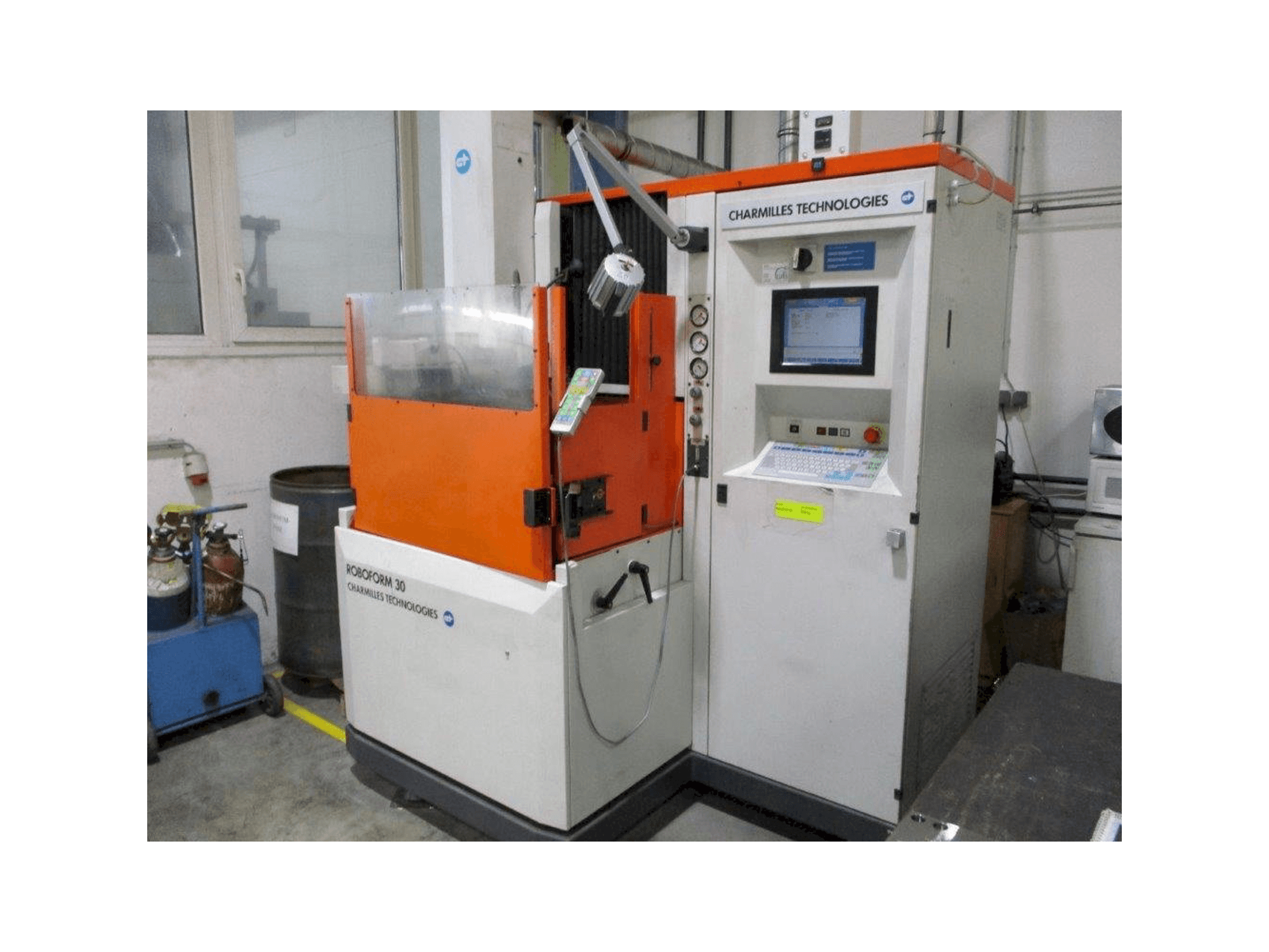 Masina CHARMILLES Roboform 30 eestvaade