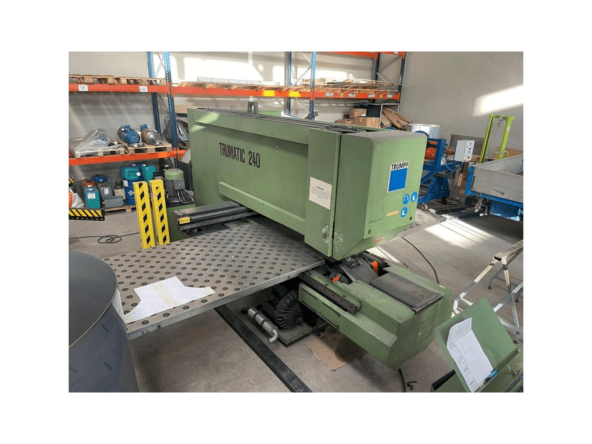 Masina Trumpf TRUMATIC 240 eestvaade