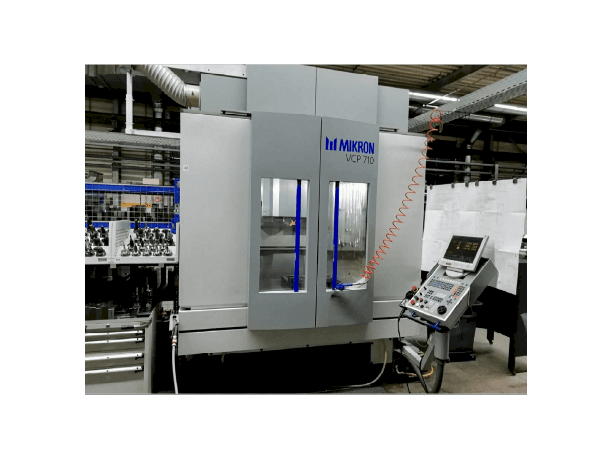 Masina MIKRON VCP 710 eestvaade