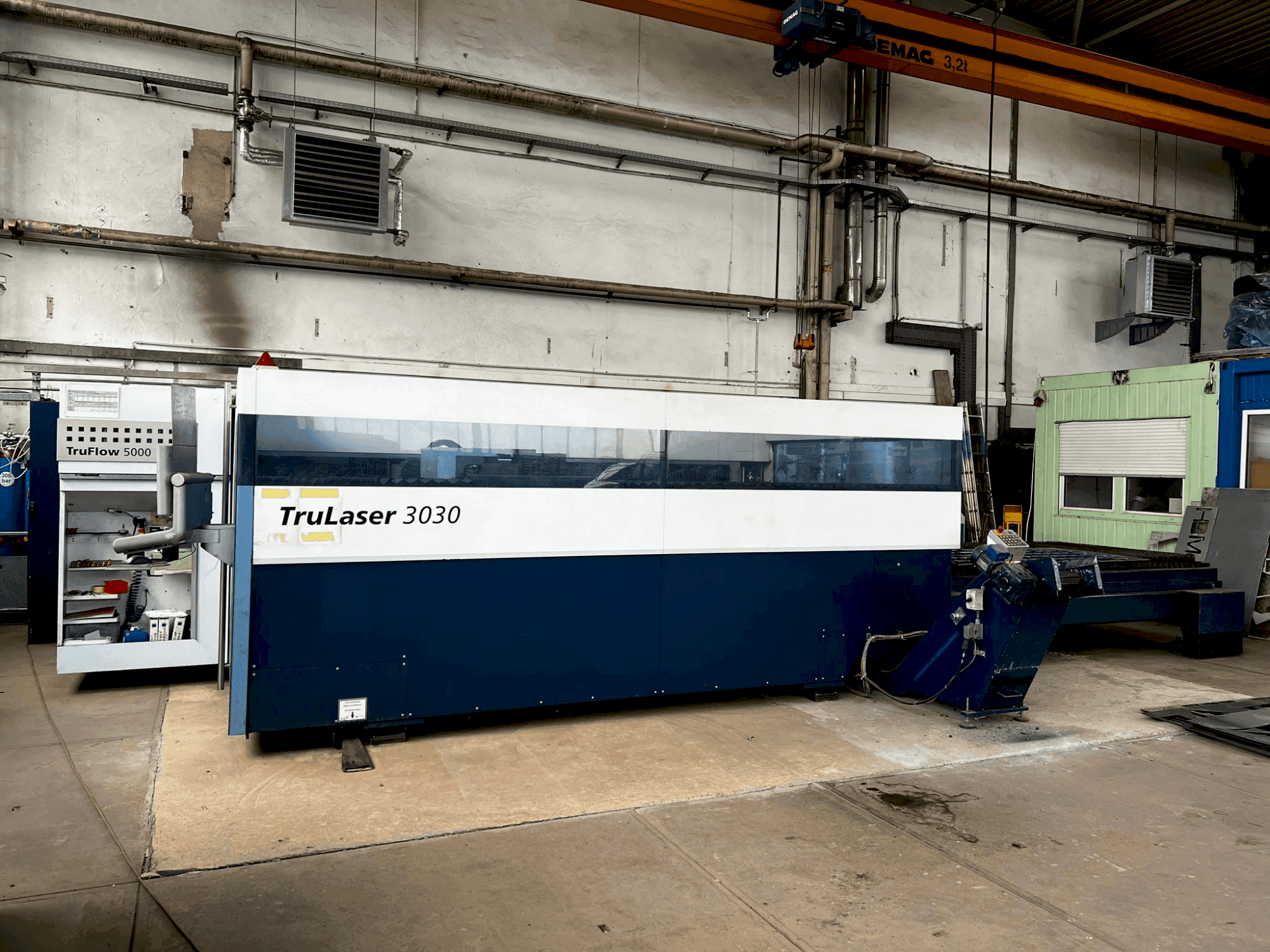 Masina TRUMPF TruLaser 3030 eestvaade