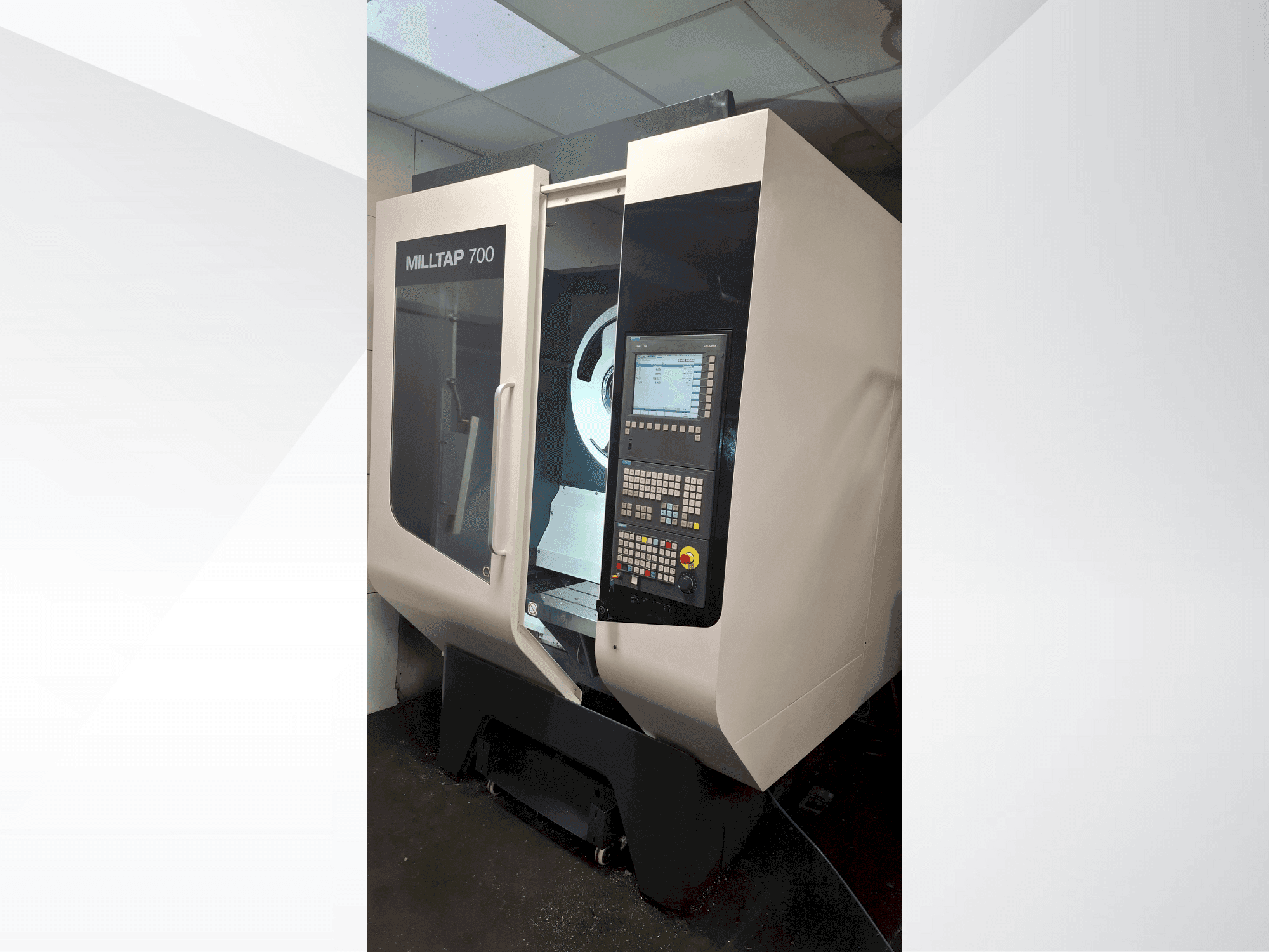 Masina DMG MORI MILLTAP 700 eestvaade