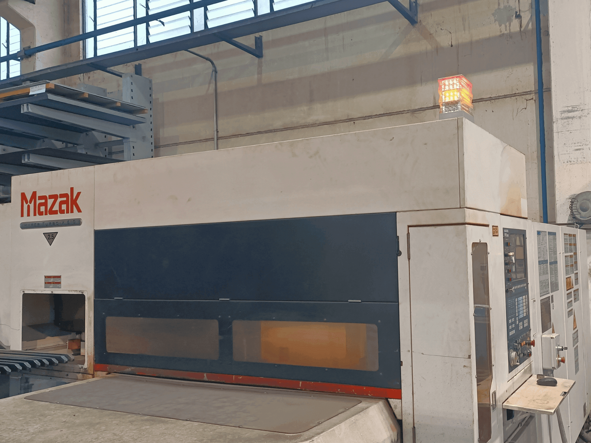 Masina Mazak MAZAK HTX510 eestvaade