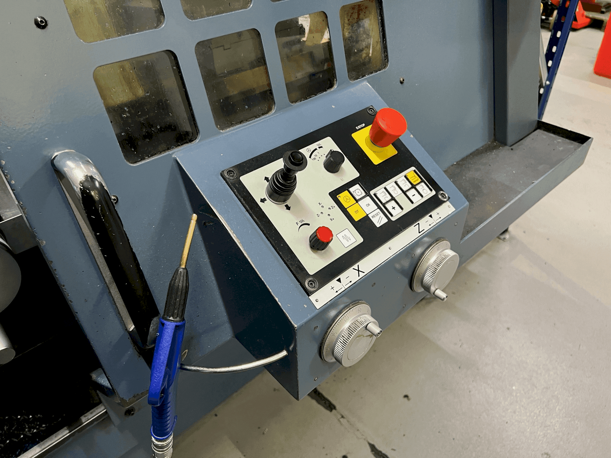 Masina PADOVANI E255/1500 eestvaade