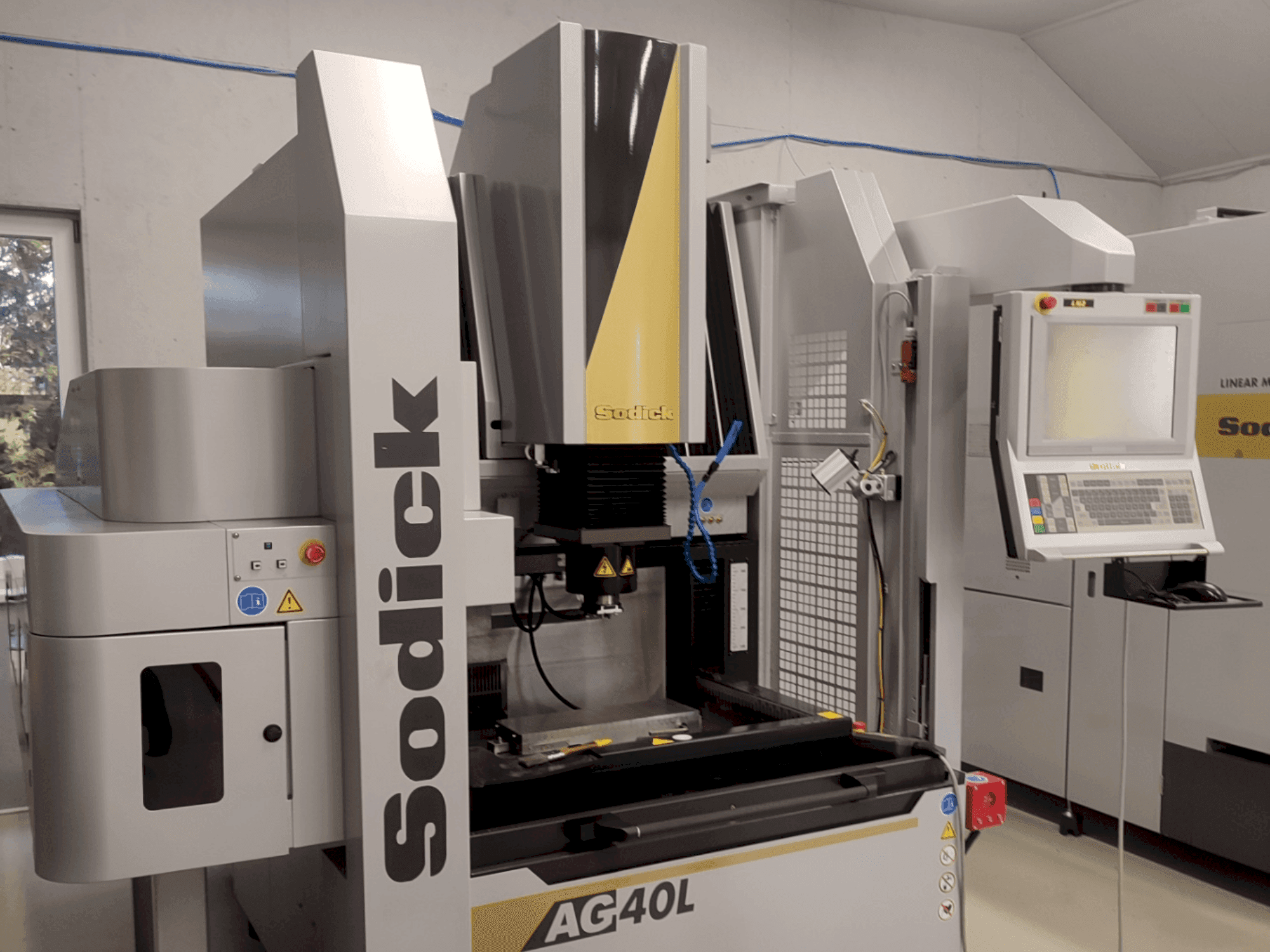 Masina Sodick AG40L eestvaade