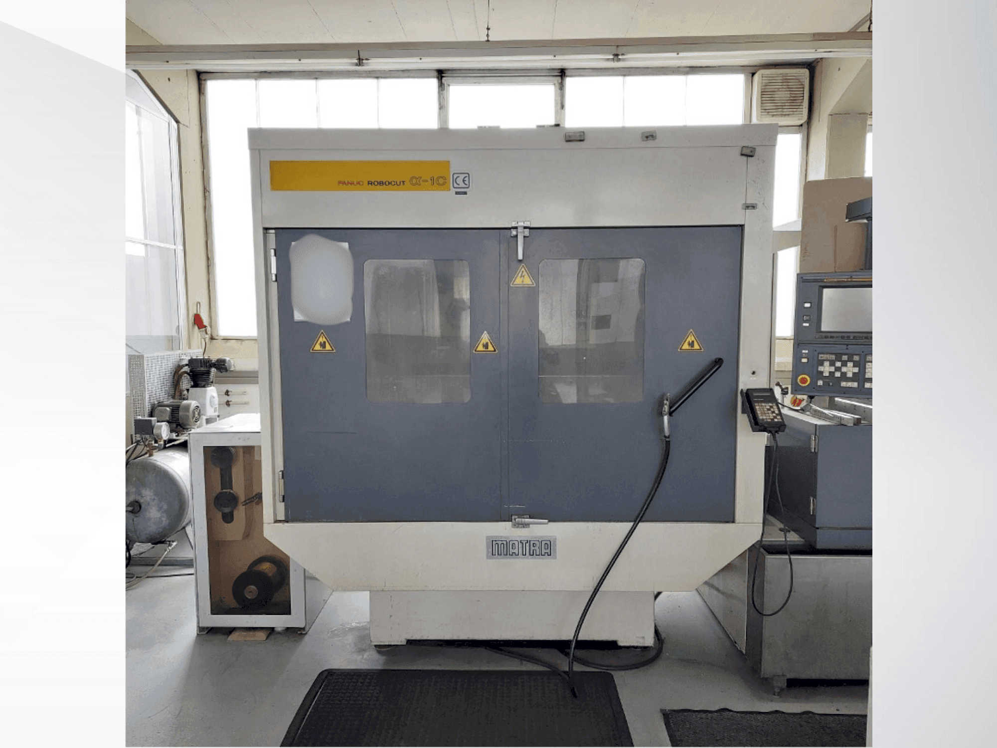 Masina FANUC Robocut Alpha 1C eestvaade