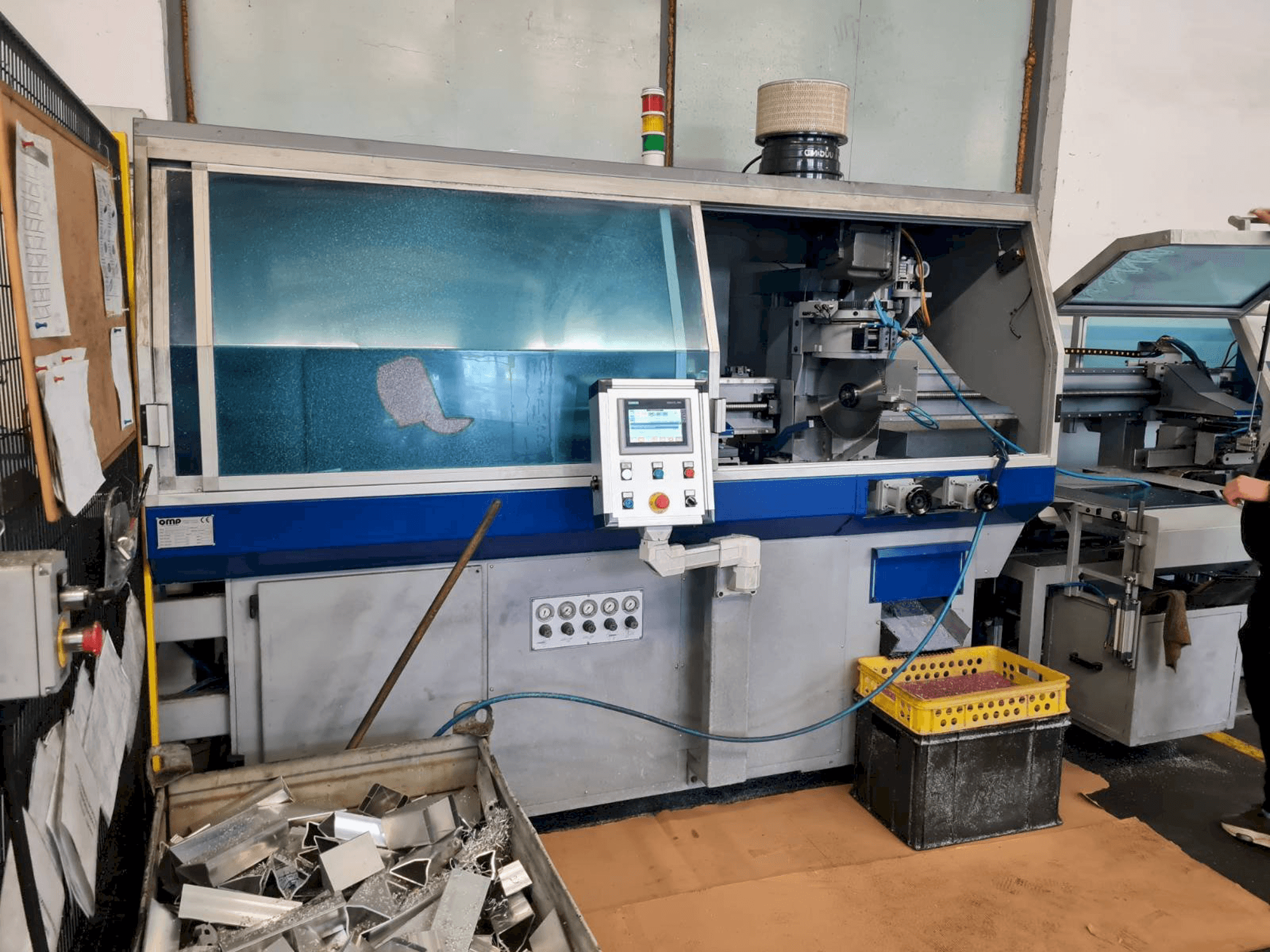 Masina OMP EURO 400 CMCNPRL eestvaade