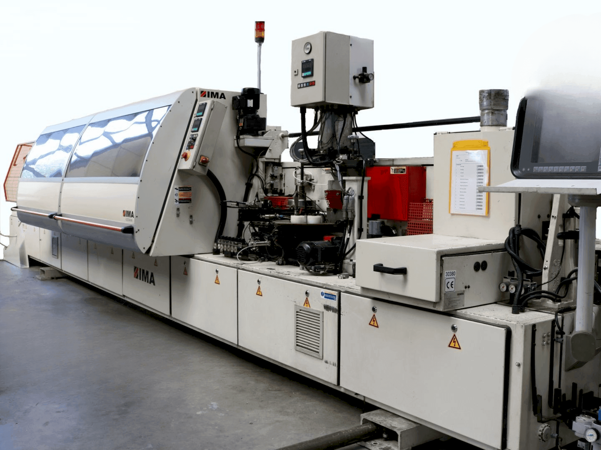 Masina IMA NOVIMAT/K/I/G80/821/R3 eestvaade