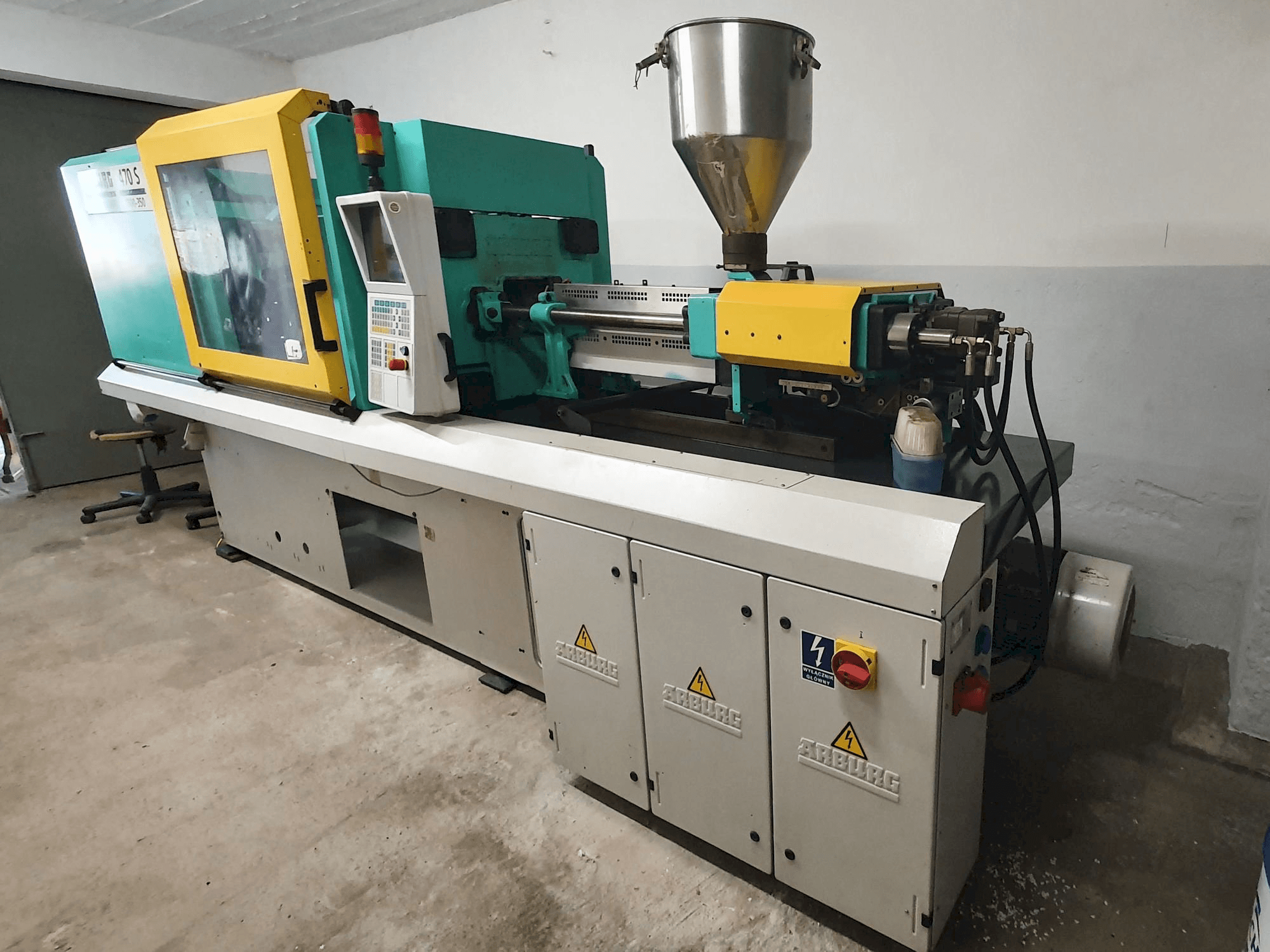 Masina Arburg 470s ALLROUNDER 1300-350 eestvaade