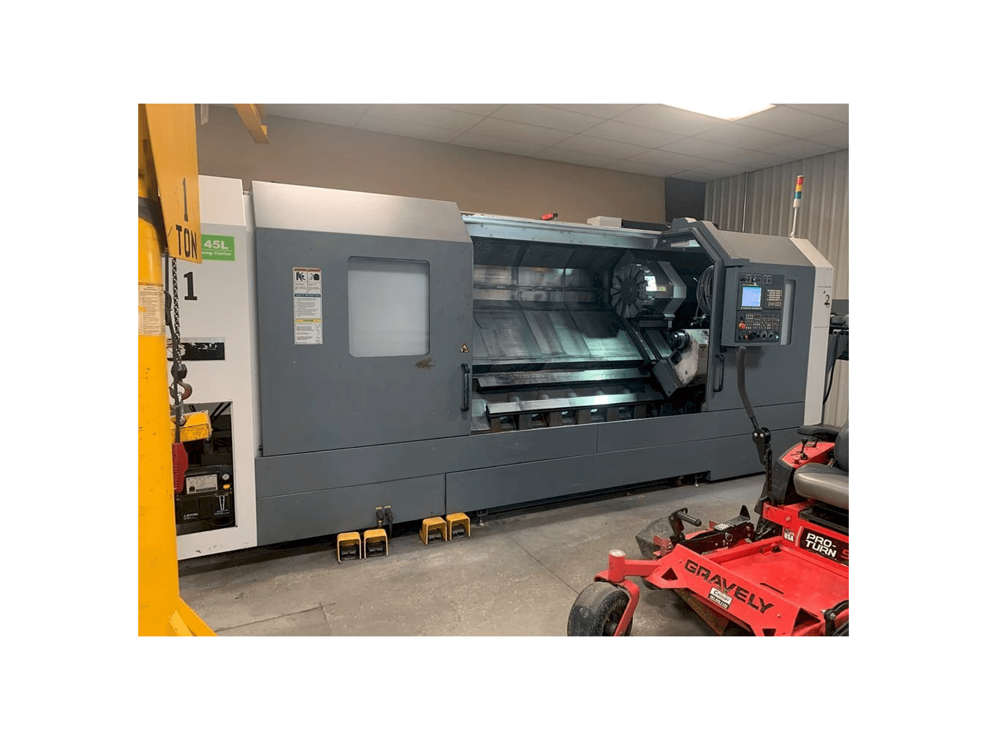 Masina DMC DL 45L vasaku külje vaade