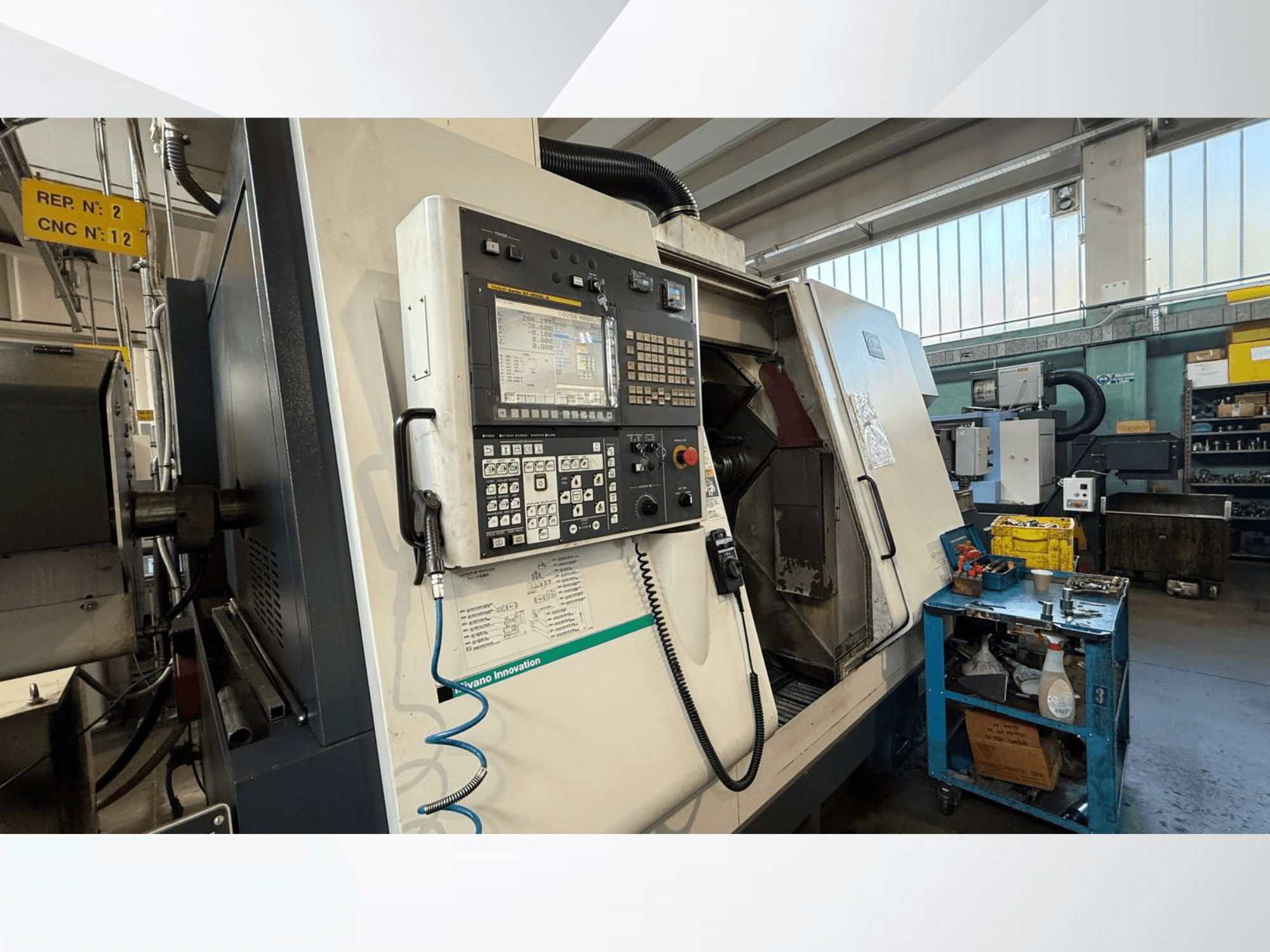 Miyano ABX64 YY2 horisontaalne treipingi esivaade koos juhtpaneeliga, tööriistade ja seadmetega töökojas.