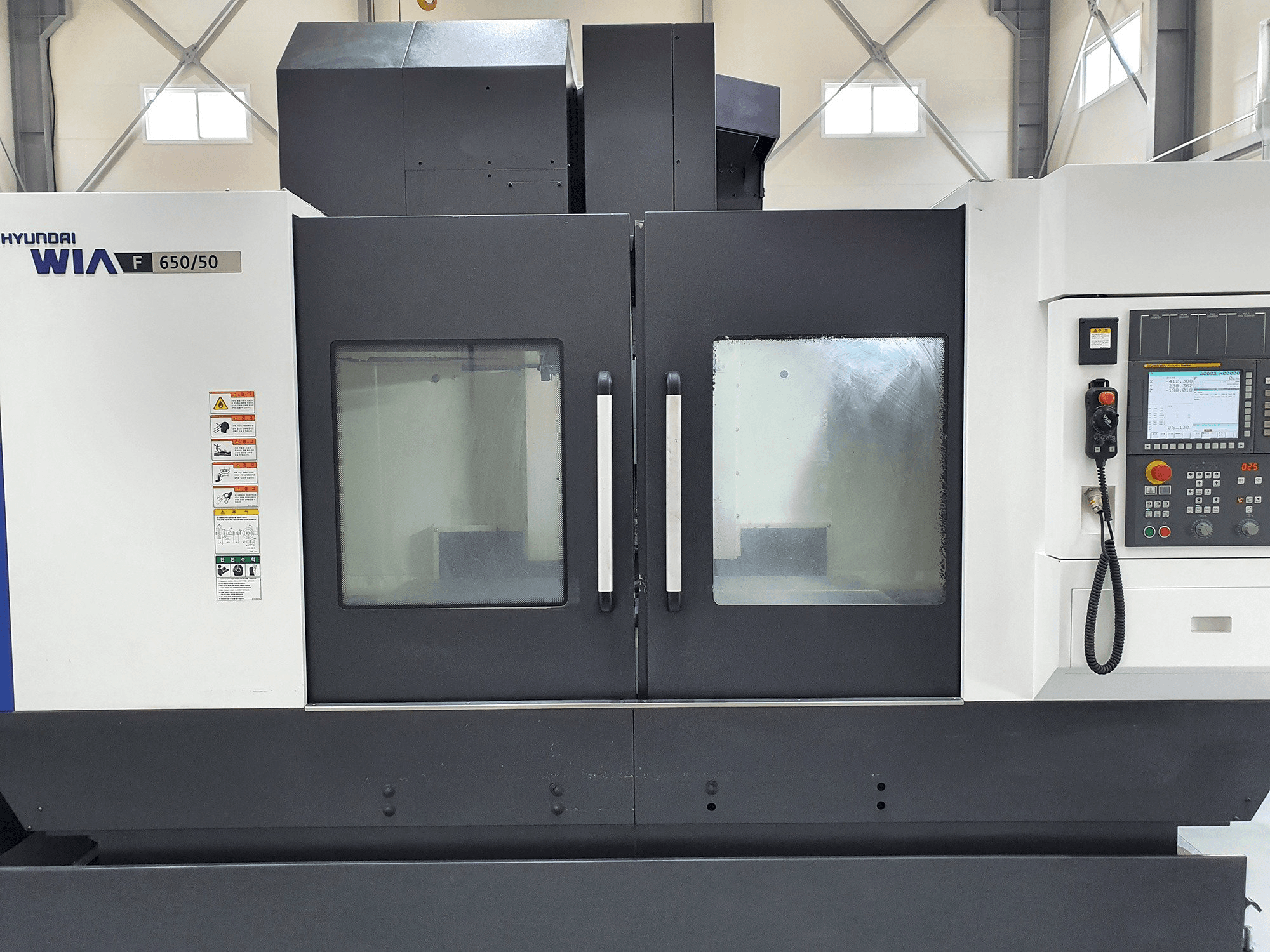 Masina Hyundai Wia F650/50 eestvaade