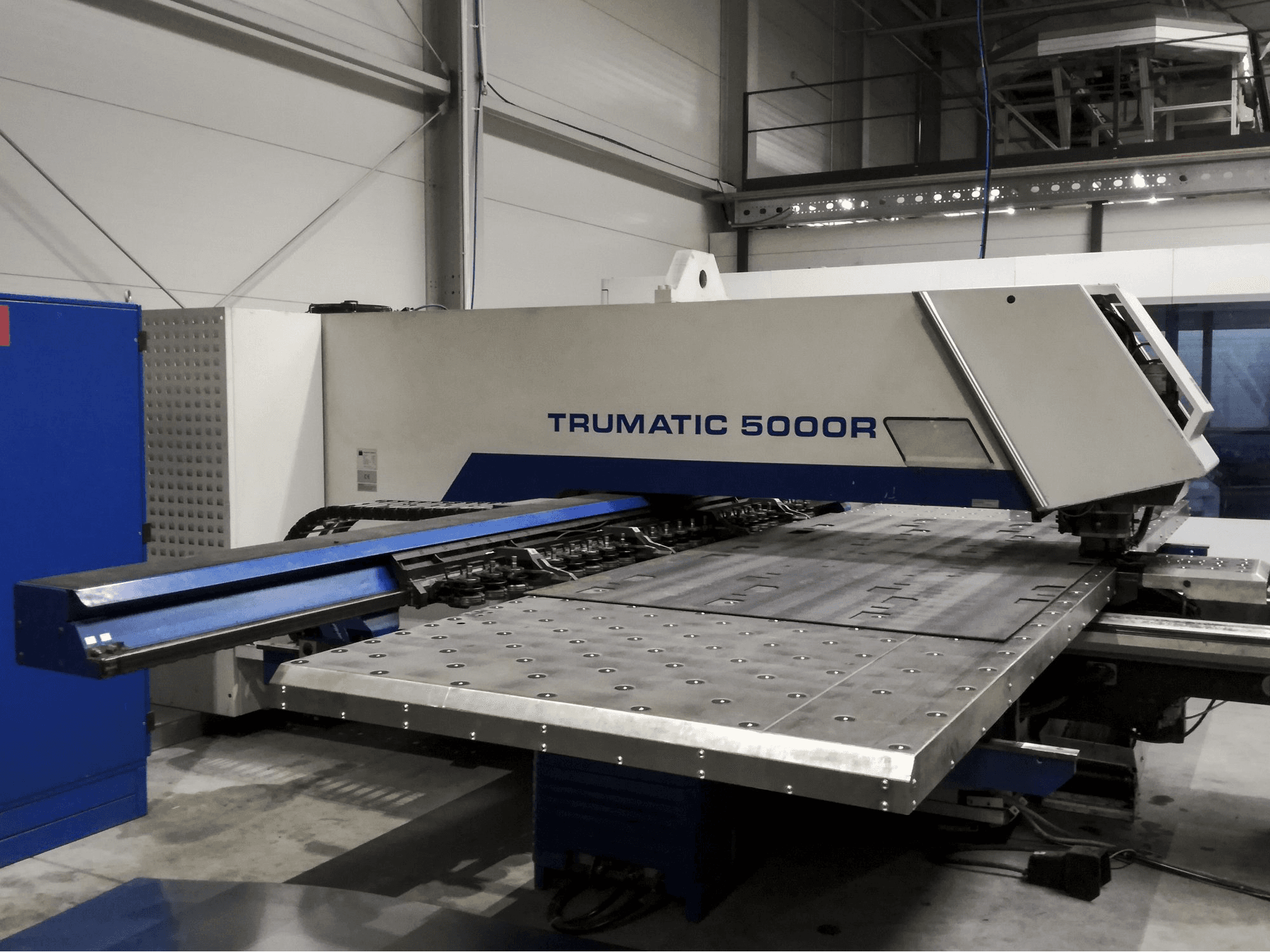 Masina Trumpf Trumatic 5000 R vasaku külje vaade