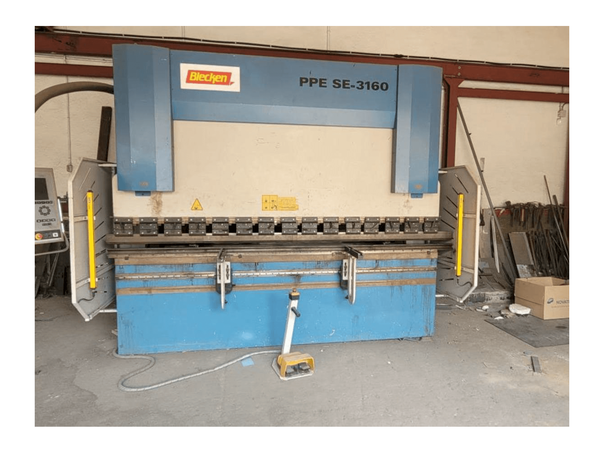 Masina Blecken PPE SE-3160 eestvaade