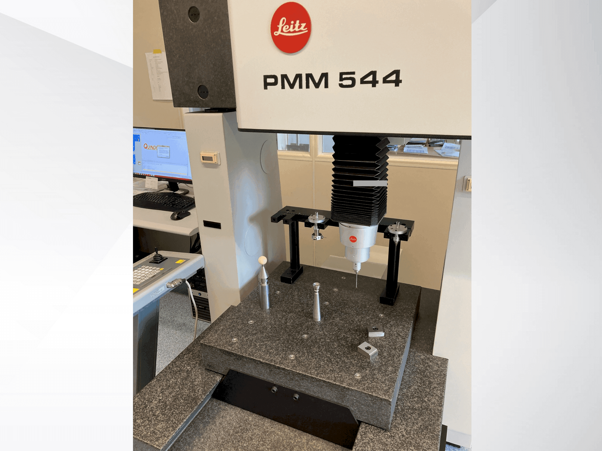 Masina LEITZ PMM 544 eestvaade