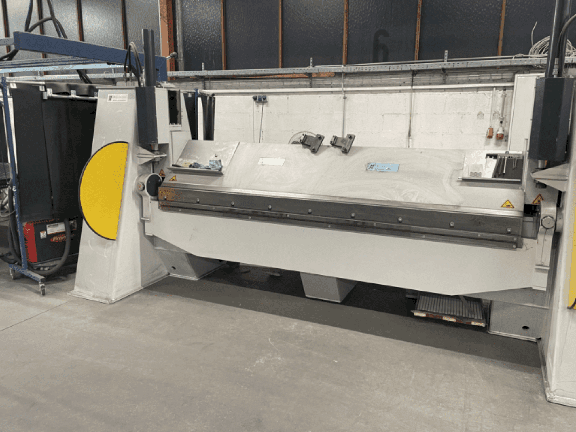 Masina DR. HOCHSTRATE SBM 3000/6 (2018) eestvaade