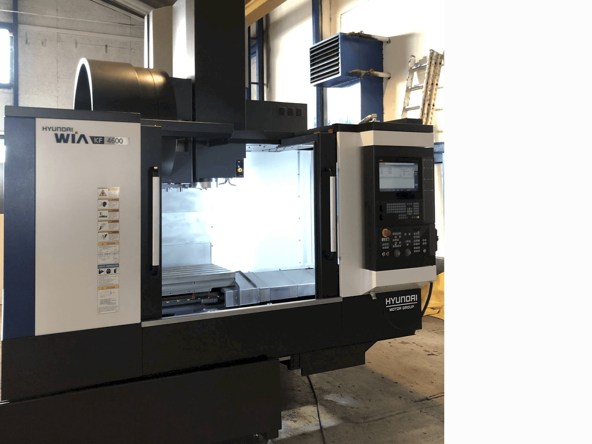 Masina Hyundai Wia KF4600 eestvaade