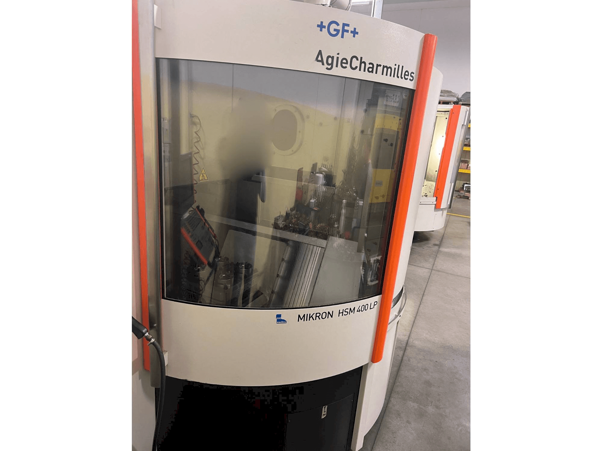 Masina AgieCharmilles MIKRON HSM 400 LP eestvaade