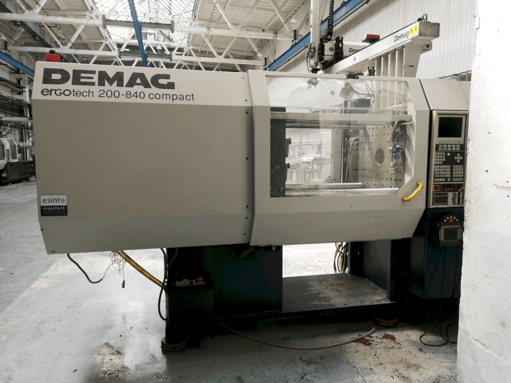 Masina DEMAG Ergotech 200-840 Compact eestvaade