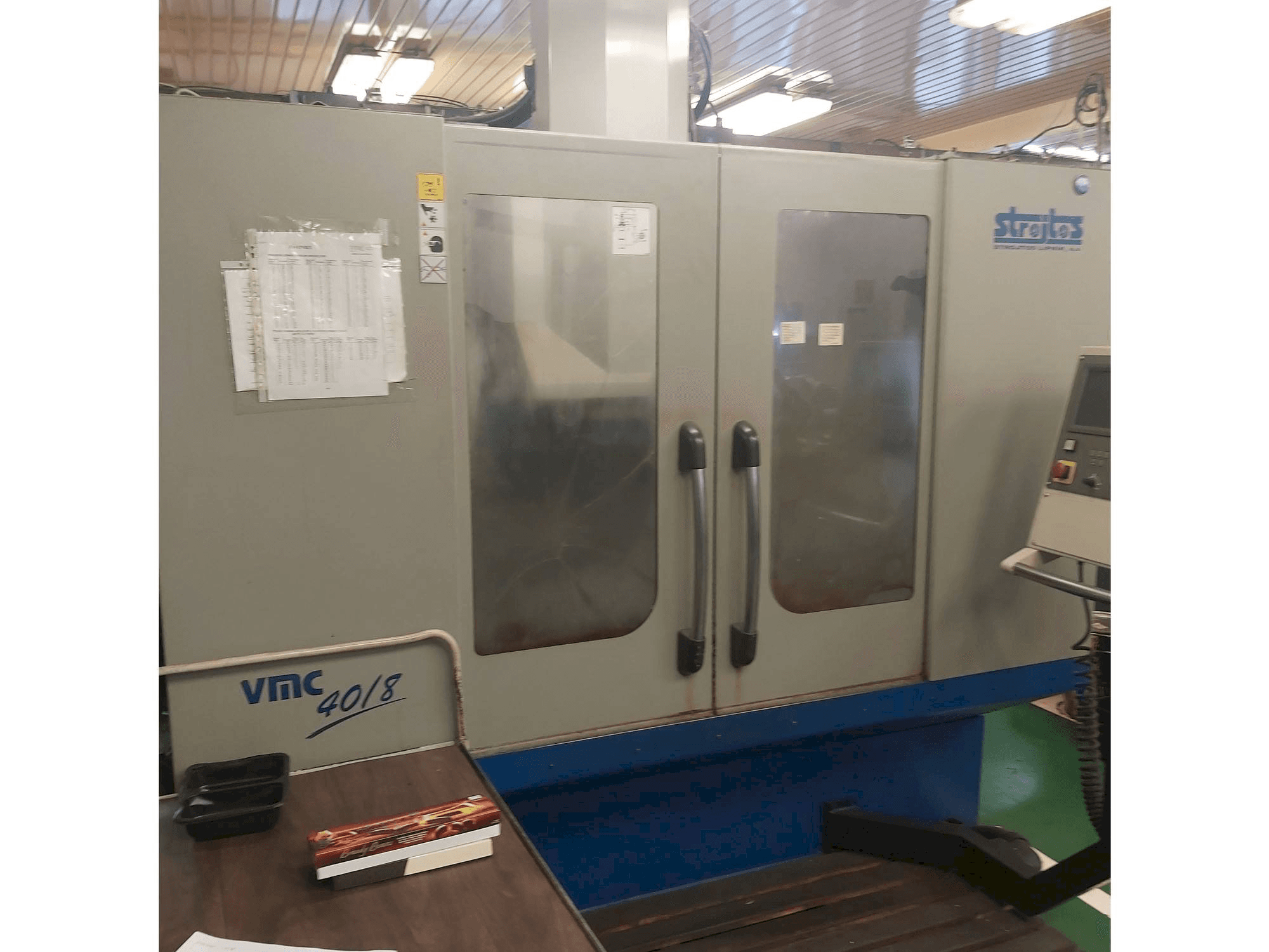 Masina Strojtos VMC 40/8 eestvaade