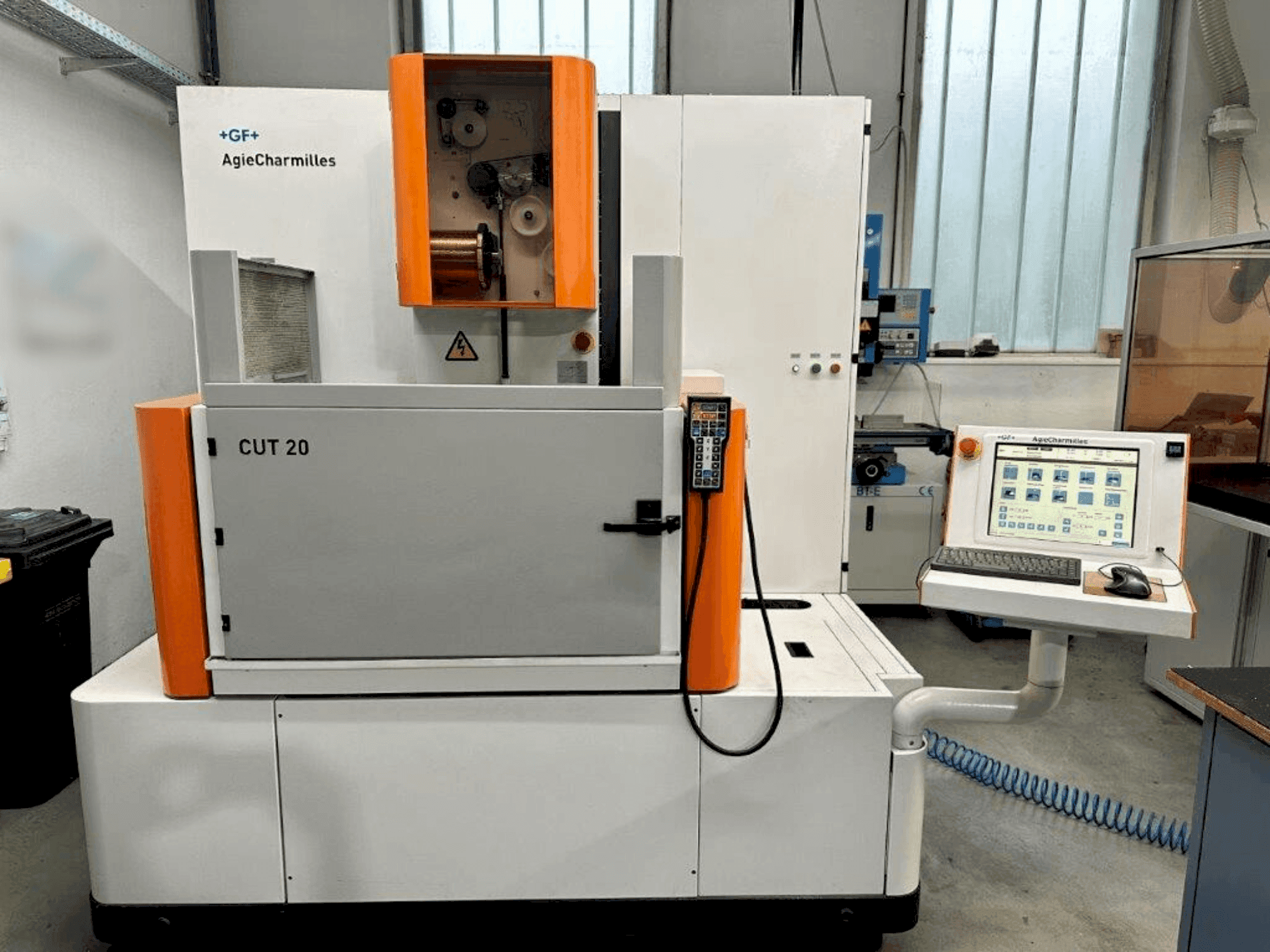 Masina AGIE CUT 20 eestvaade