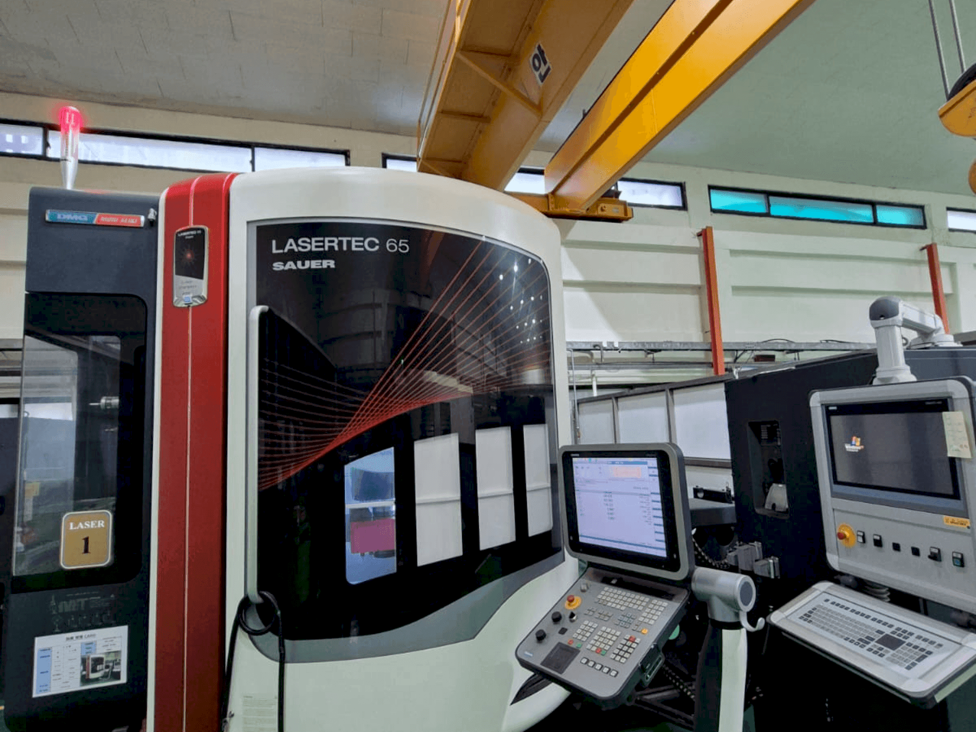 Masina DMG Mori Seiki LaserTech 65 eestvaade