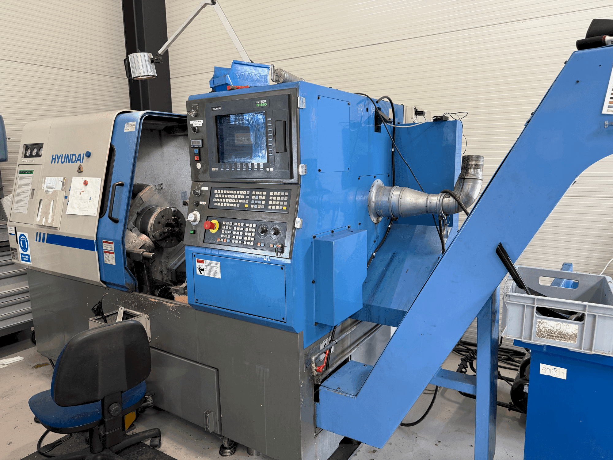 Masina Hyundai HIT 20 M eestvaade