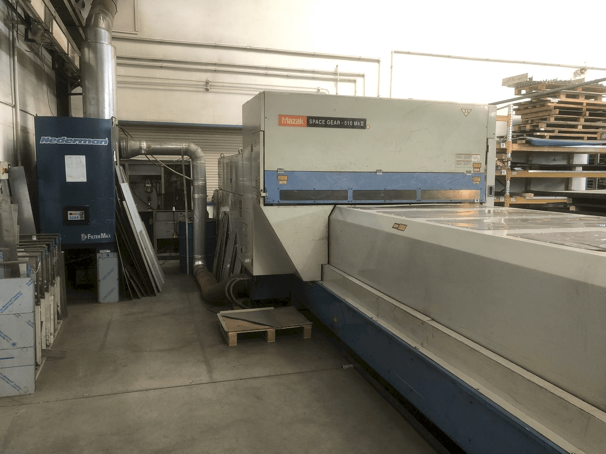 Masina Mazak SPACE GEAR-510 Mk II eestvaade