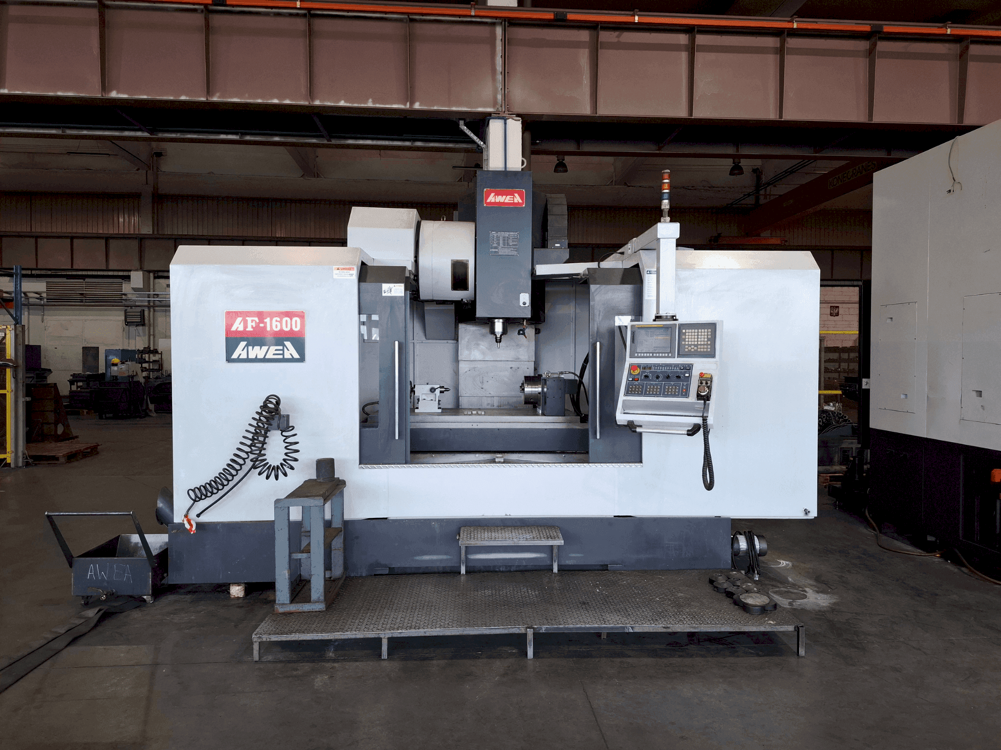 Masina AWEA AF-1600 eestvaade