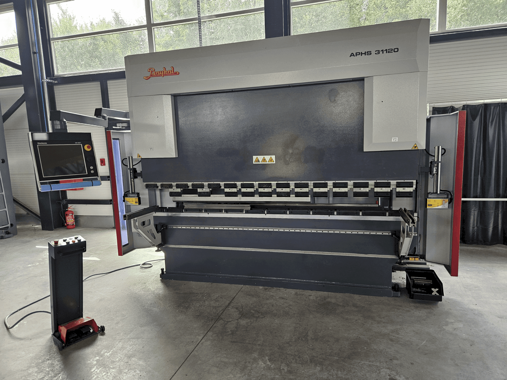 Masina Baykal APHS 31120 eestvaade