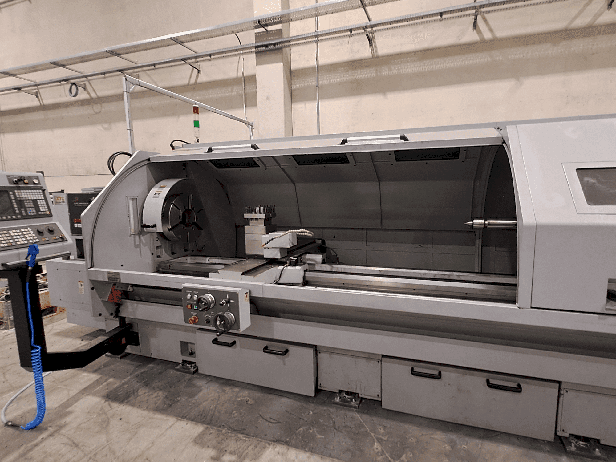Masina XYZ XL780 eestvaade