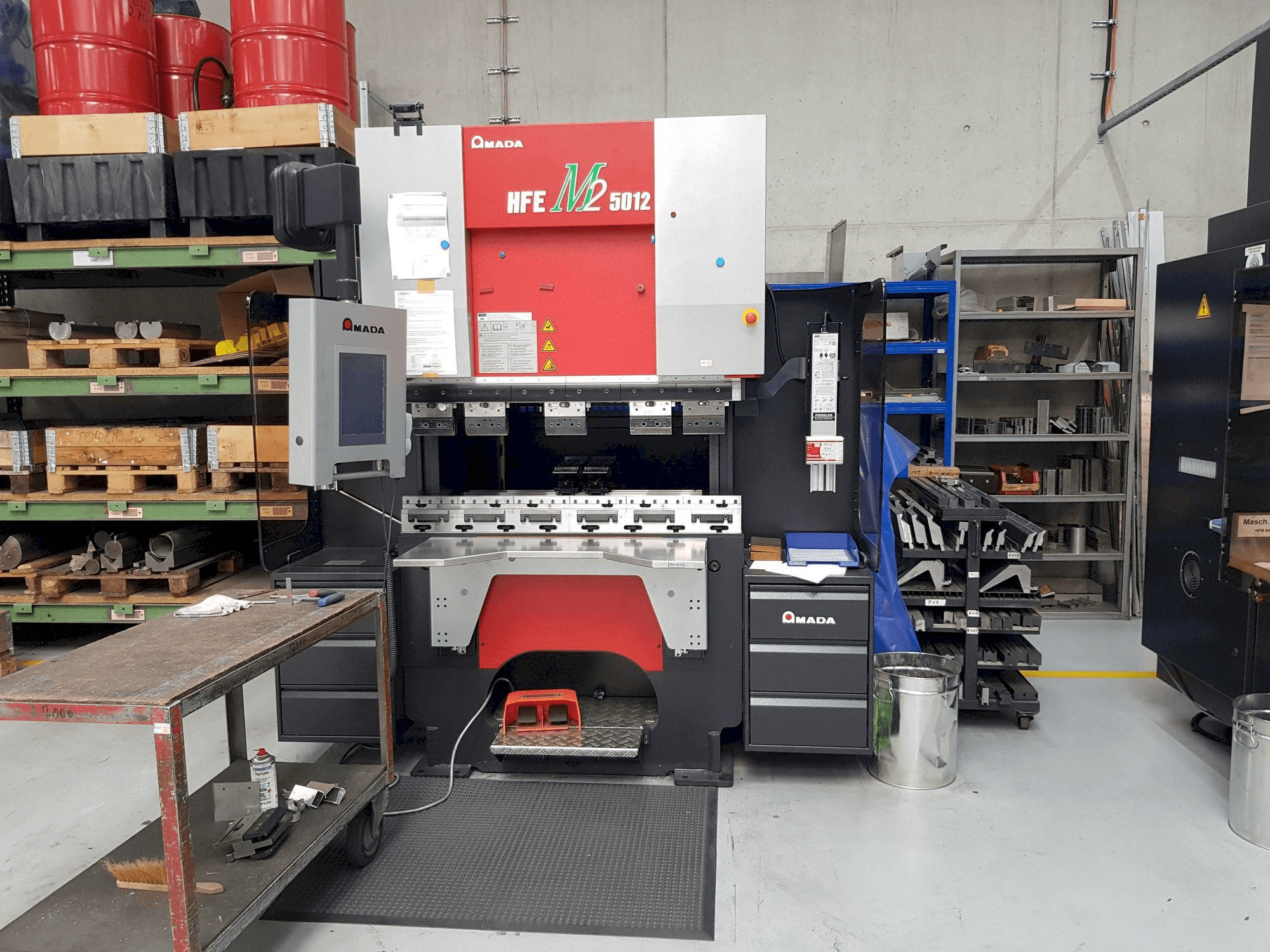 Masina AMADA HFE M2 5012 eestvaade
