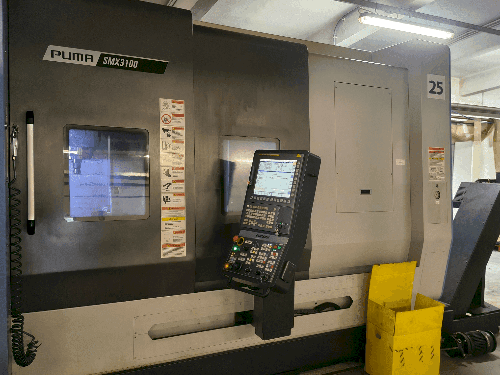 Masina DOOSAN SMX 3100 eestvaade