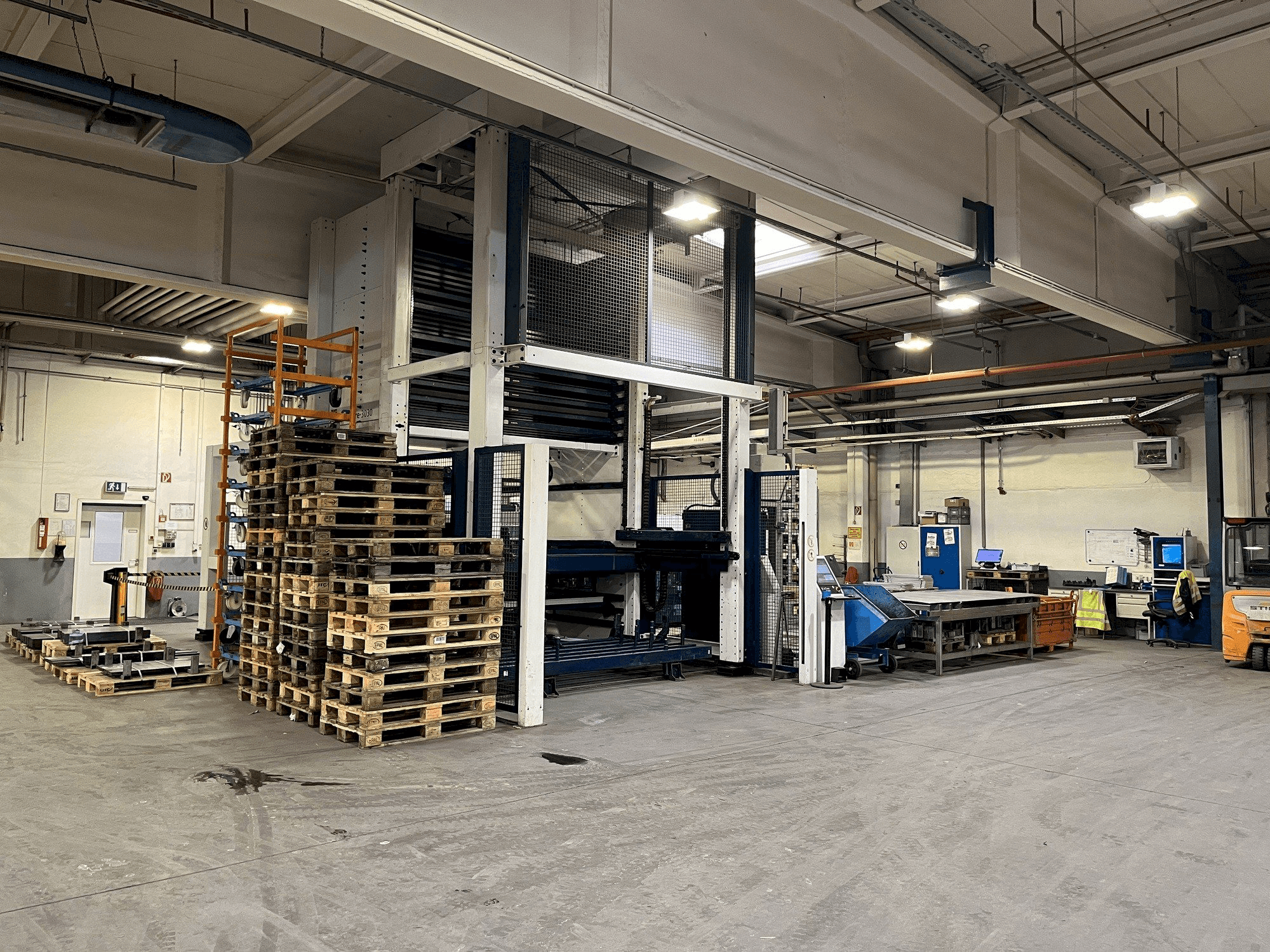 Masina TRUMPF TruLaser 3030 L20 / Tru Store 3030 eestvaade