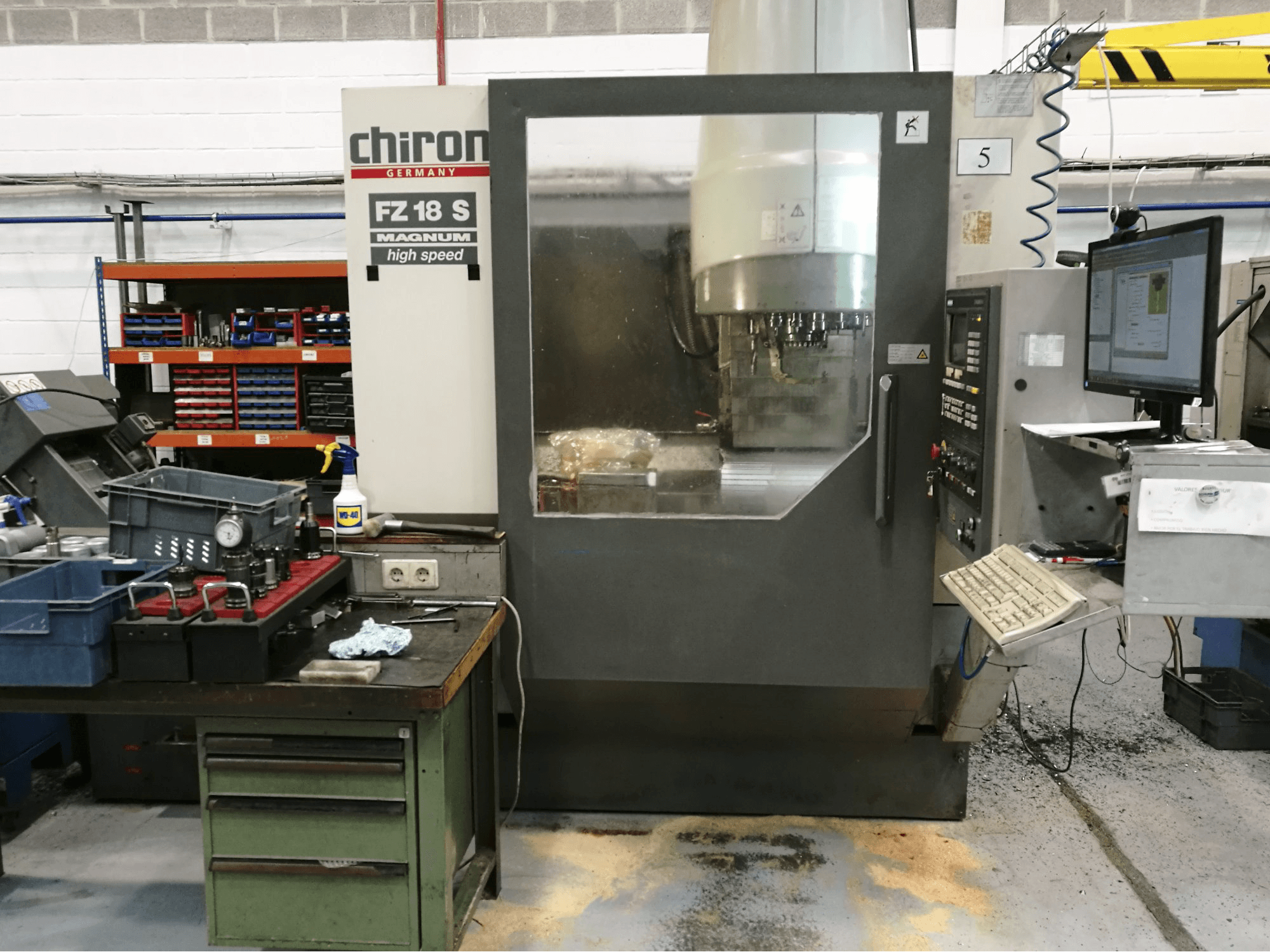 Masina Chiron FZ18 S Magnum eestvaade