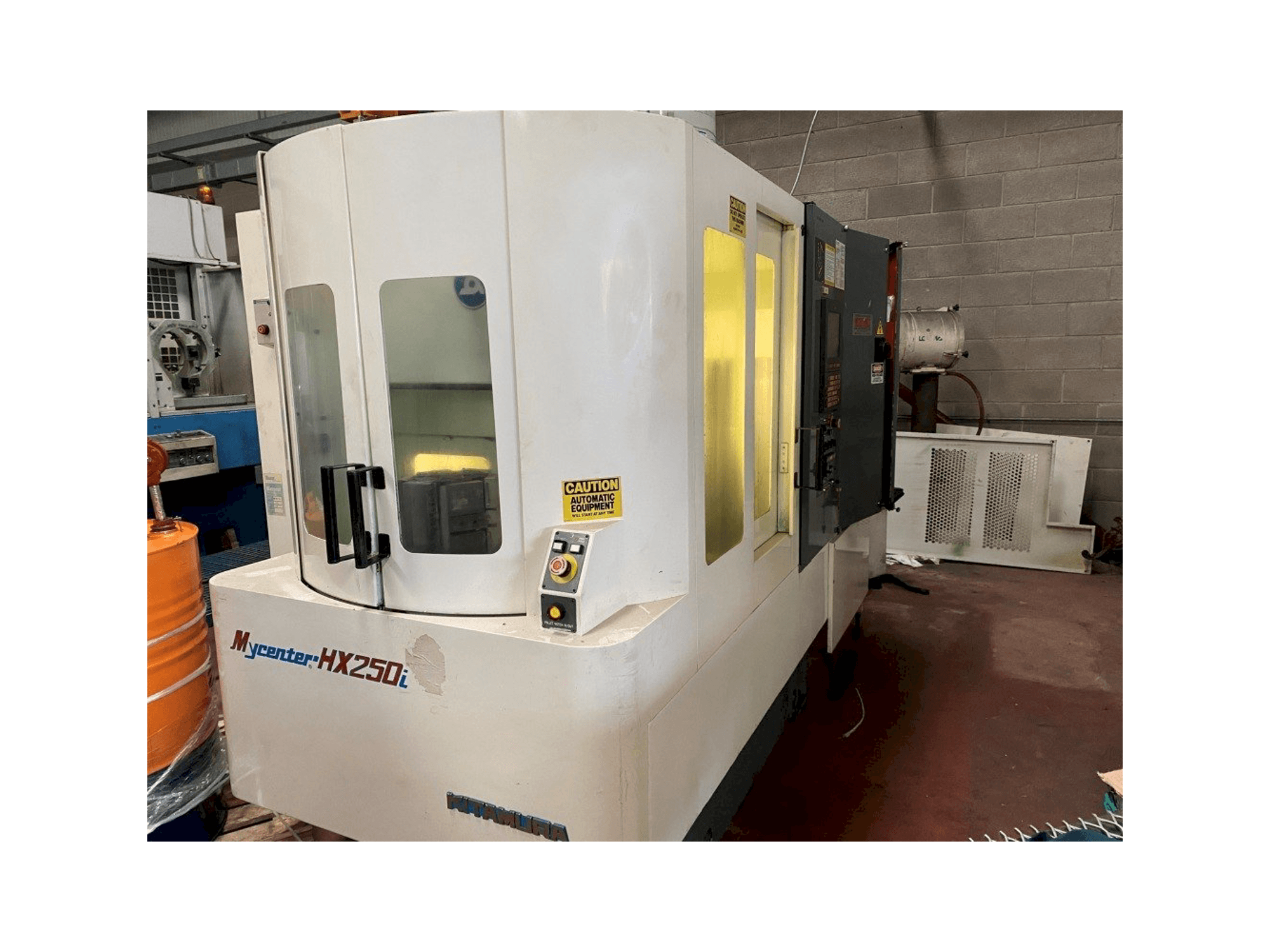 Masina Kitamura Mycenter HX250i eestvaade