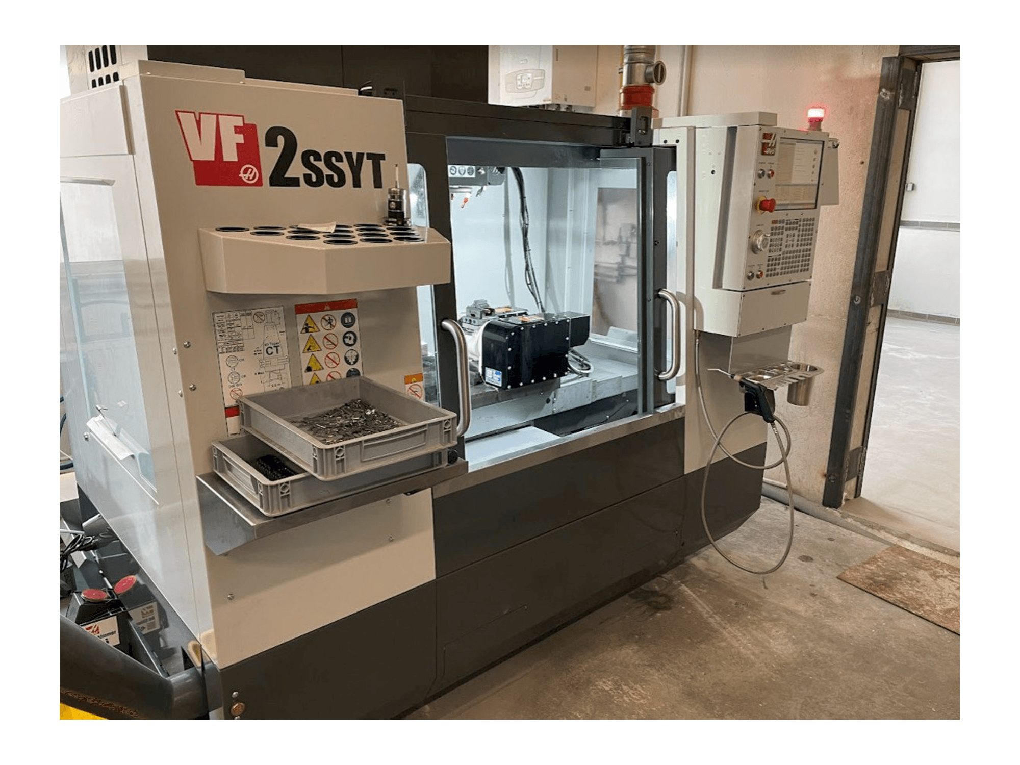 Masina HAAS VF-2SSYT eestvaade