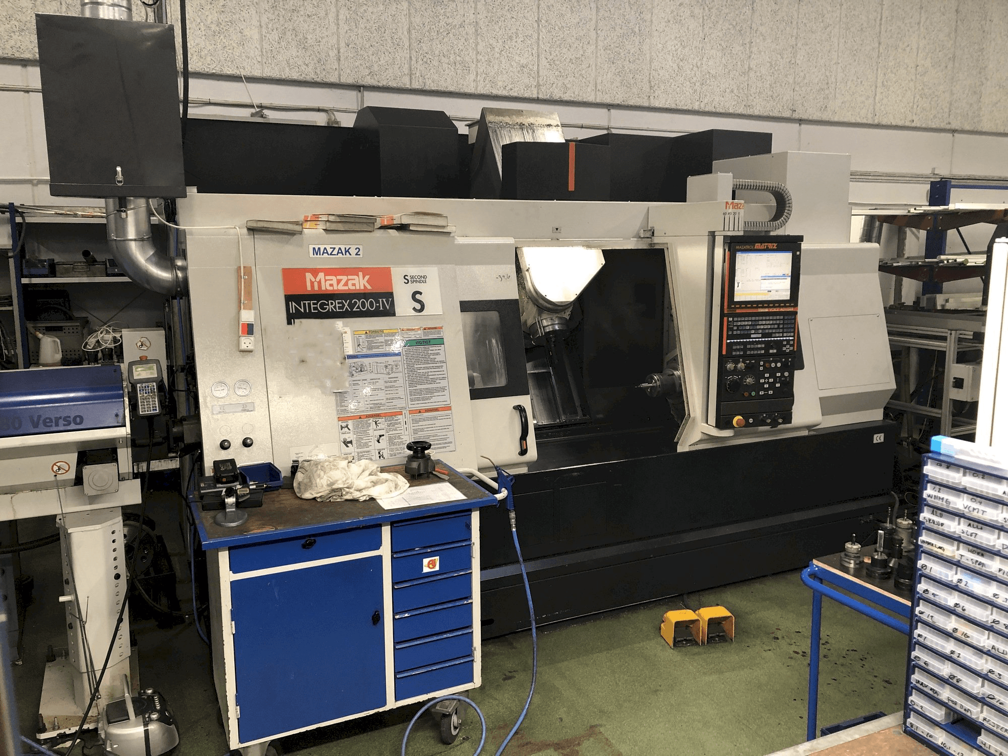 Masina Mazak INTEGREX 200-IV eestvaade