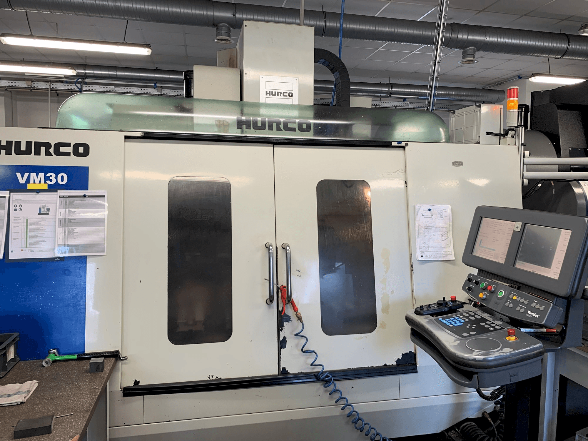 Masina Hurco VM30 eestvaade