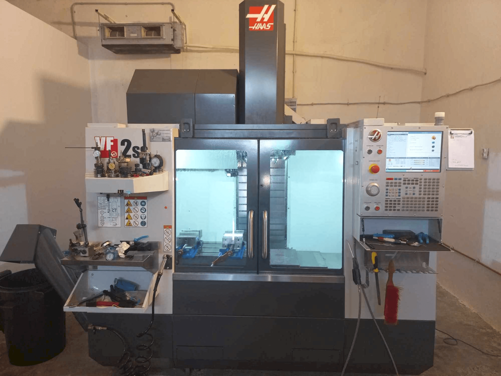 Masina HAAS VF 2 SS eestvaade