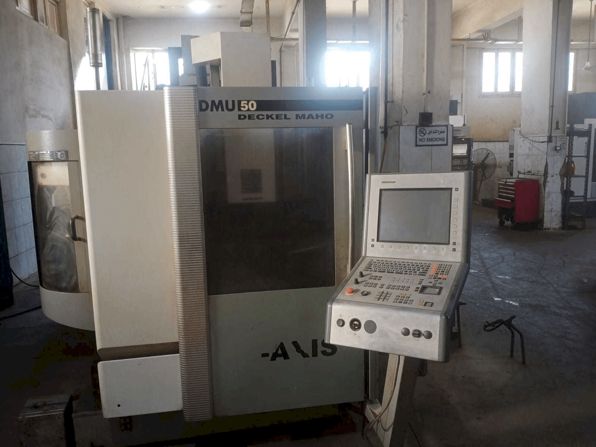 Masina DECKEL MAHO DMU 50 eestvaade